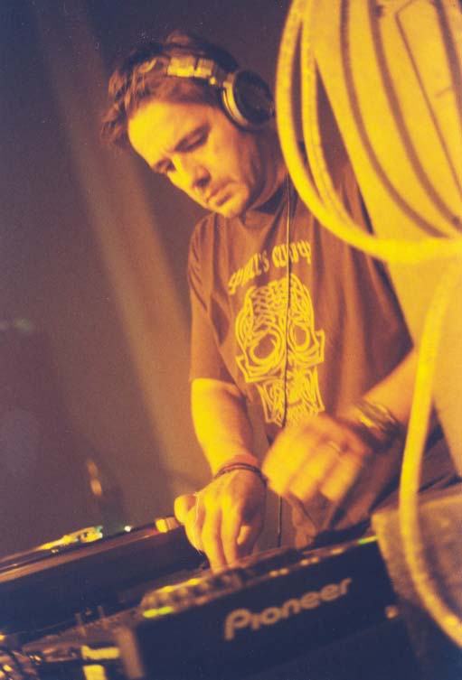 File:Laurent Garnier @ Timewarp.jpg