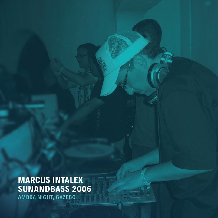 File:2006-09 - Marcus Intalex @ SUNANDBASS.jpg