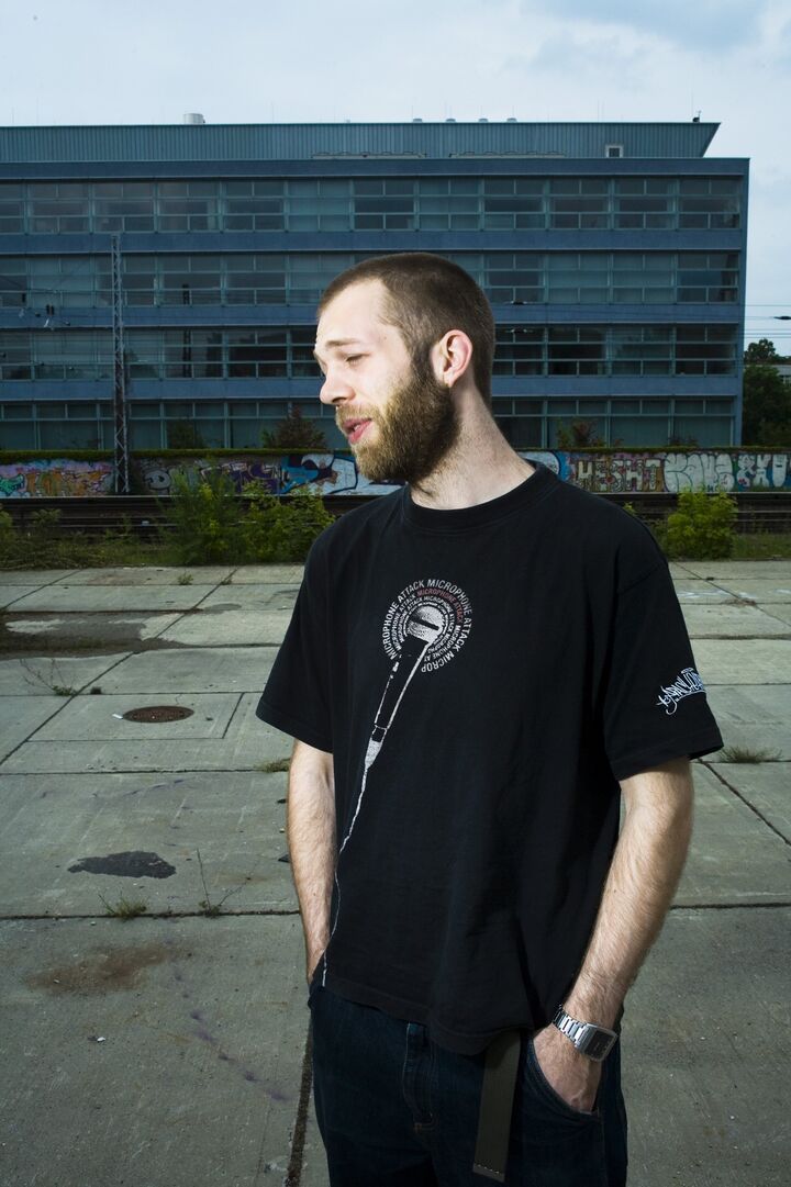 File:2008 - Alex Smoke -1.jpg