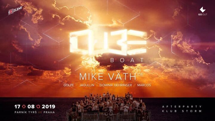 File:2019-08-17 - Cube Boat.jpg