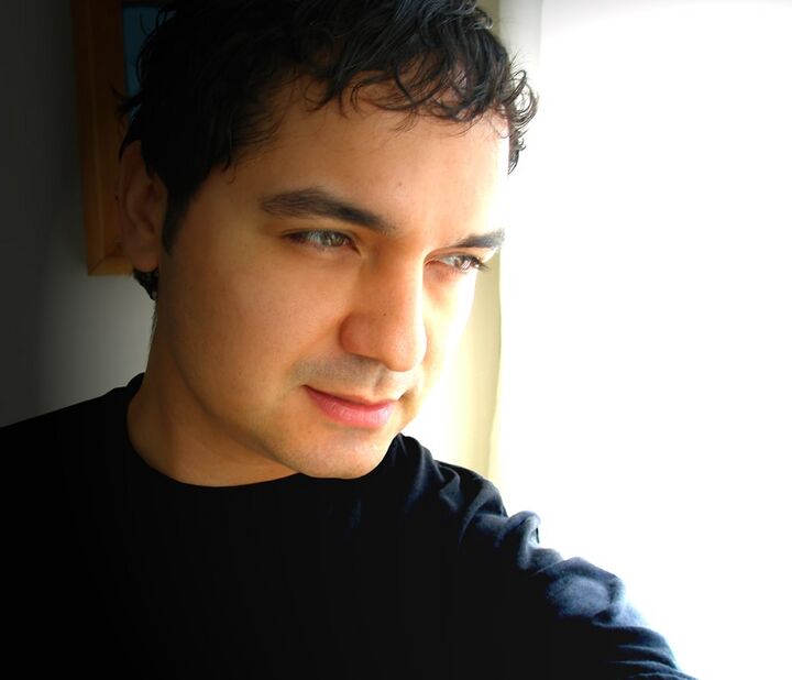 File:Alexi Delano - press 1.jpg