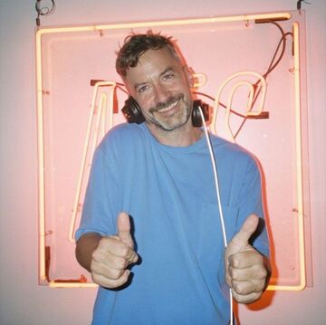 Bonobo Friends Expander NTS.jpg