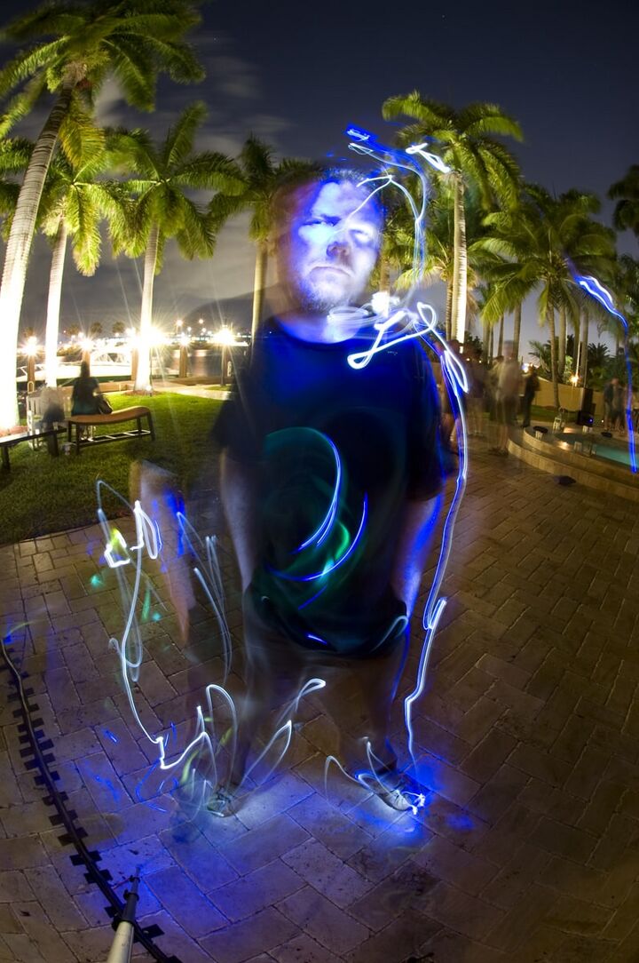 File:Brendon Moeller - press 1.jpg
