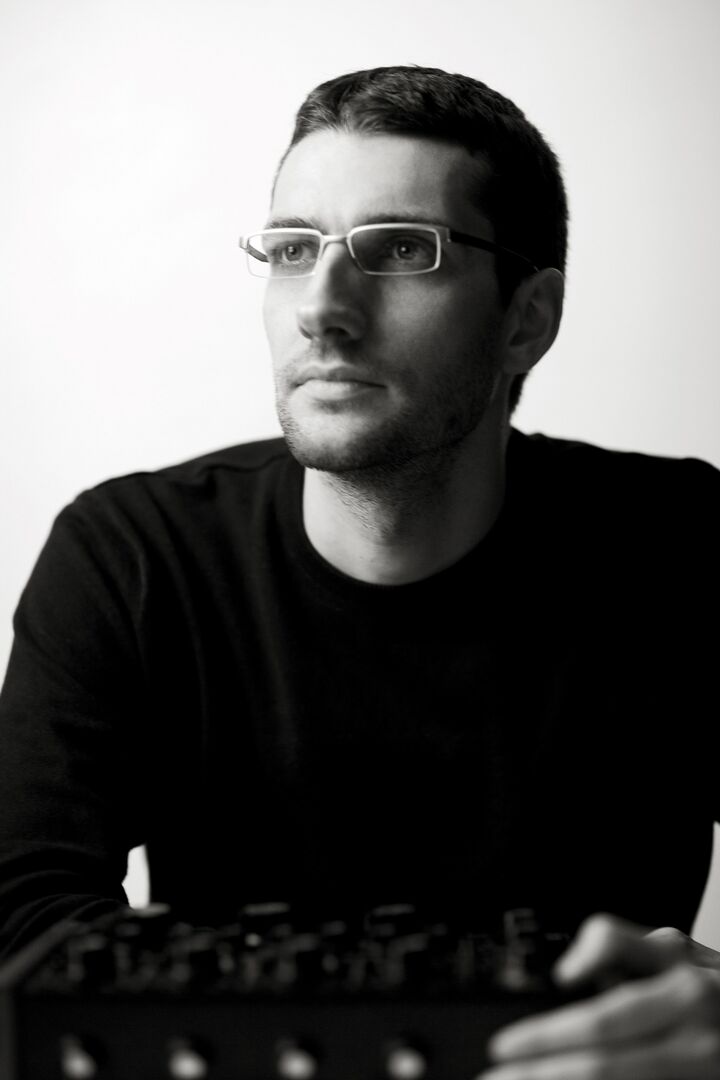 File:DJ Deep - press.jpg