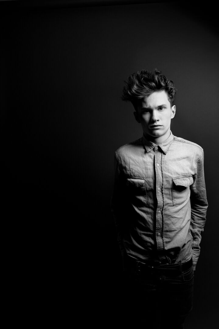 File:David August - press 2.jpg