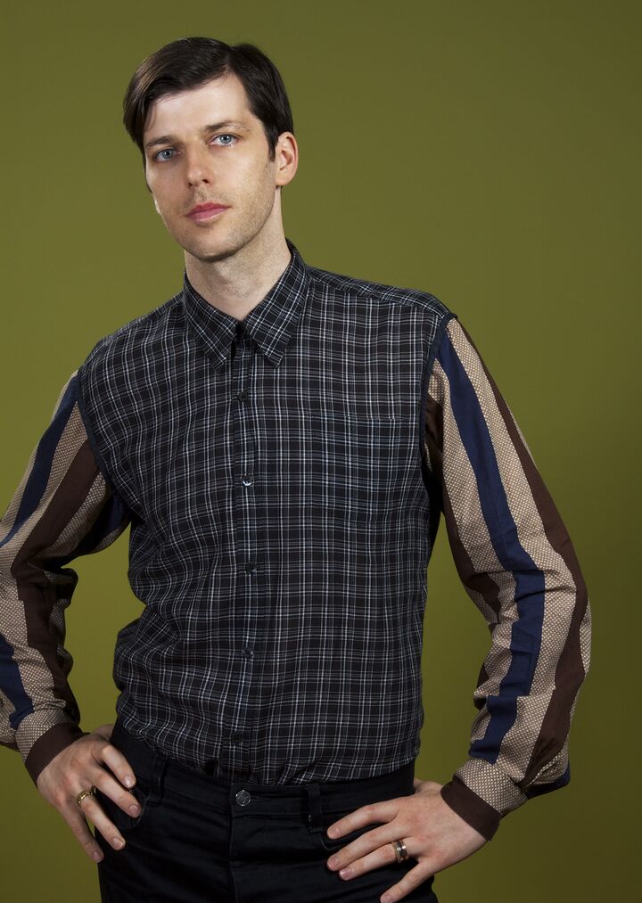 File:Dixon - press 3 (2011-02).jpg