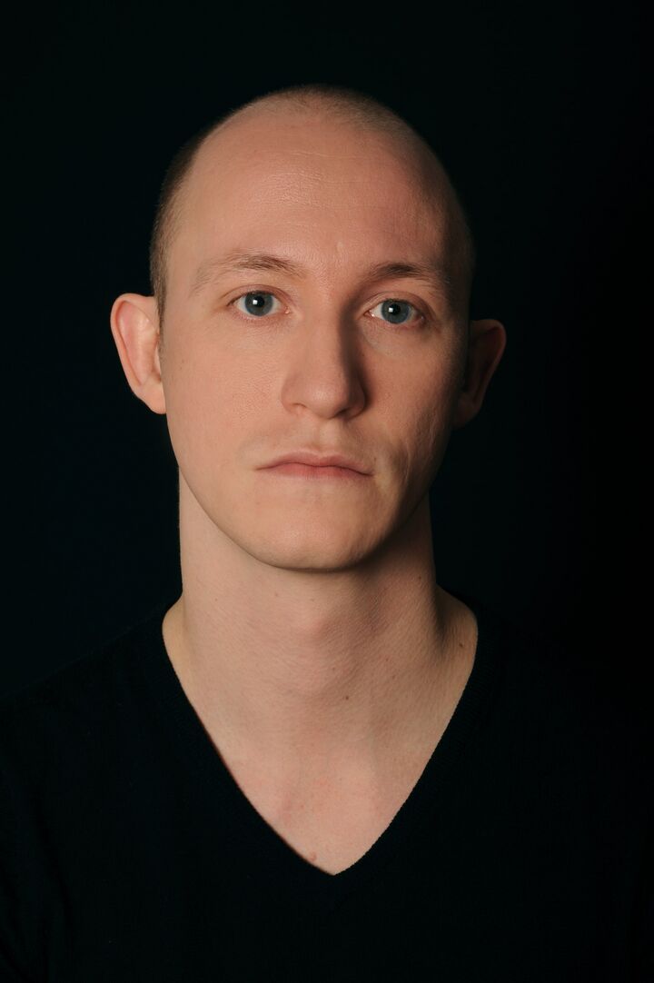 File:Eric Cloutier - Press 4.jpg