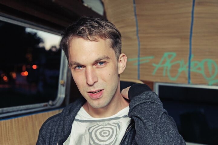 File:Shaun Reeves - press.jpg